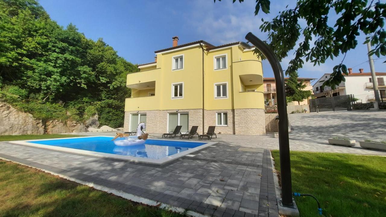 Apartman Ela Donji Rukavac Extérieur photo