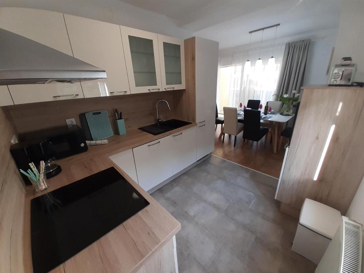Apartman Ela Donji Rukavac Extérieur photo