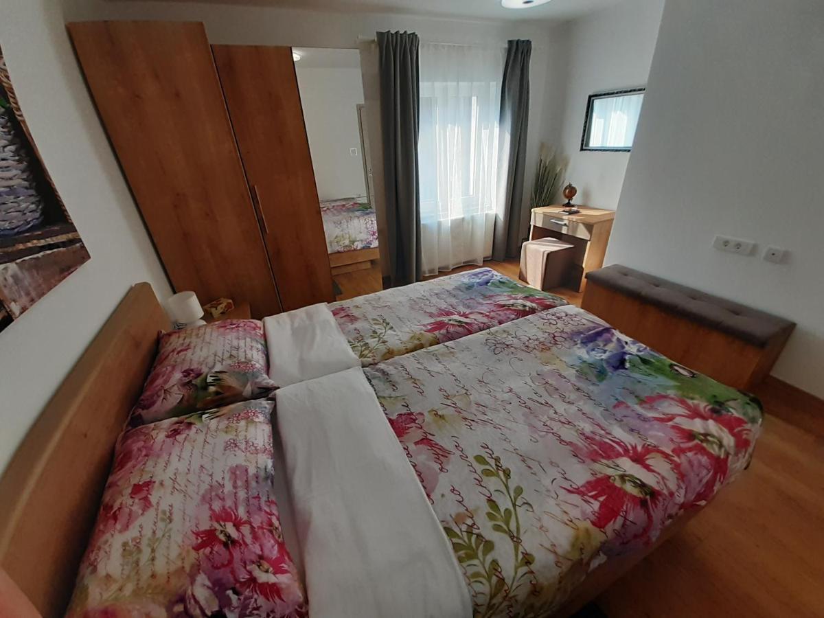Apartman Ela Donji Rukavac Extérieur photo