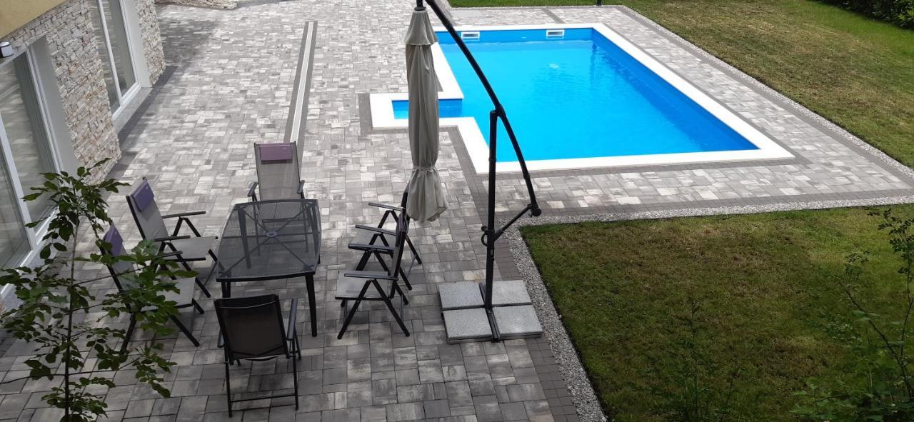 Apartman Ela Donji Rukavac Extérieur photo